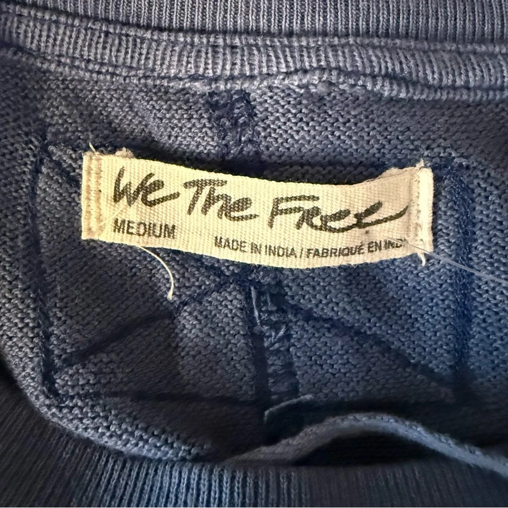 Free People Petunia Tee -  Floral Appliqué Sleeves - M - NWT - Picture 9 of 9